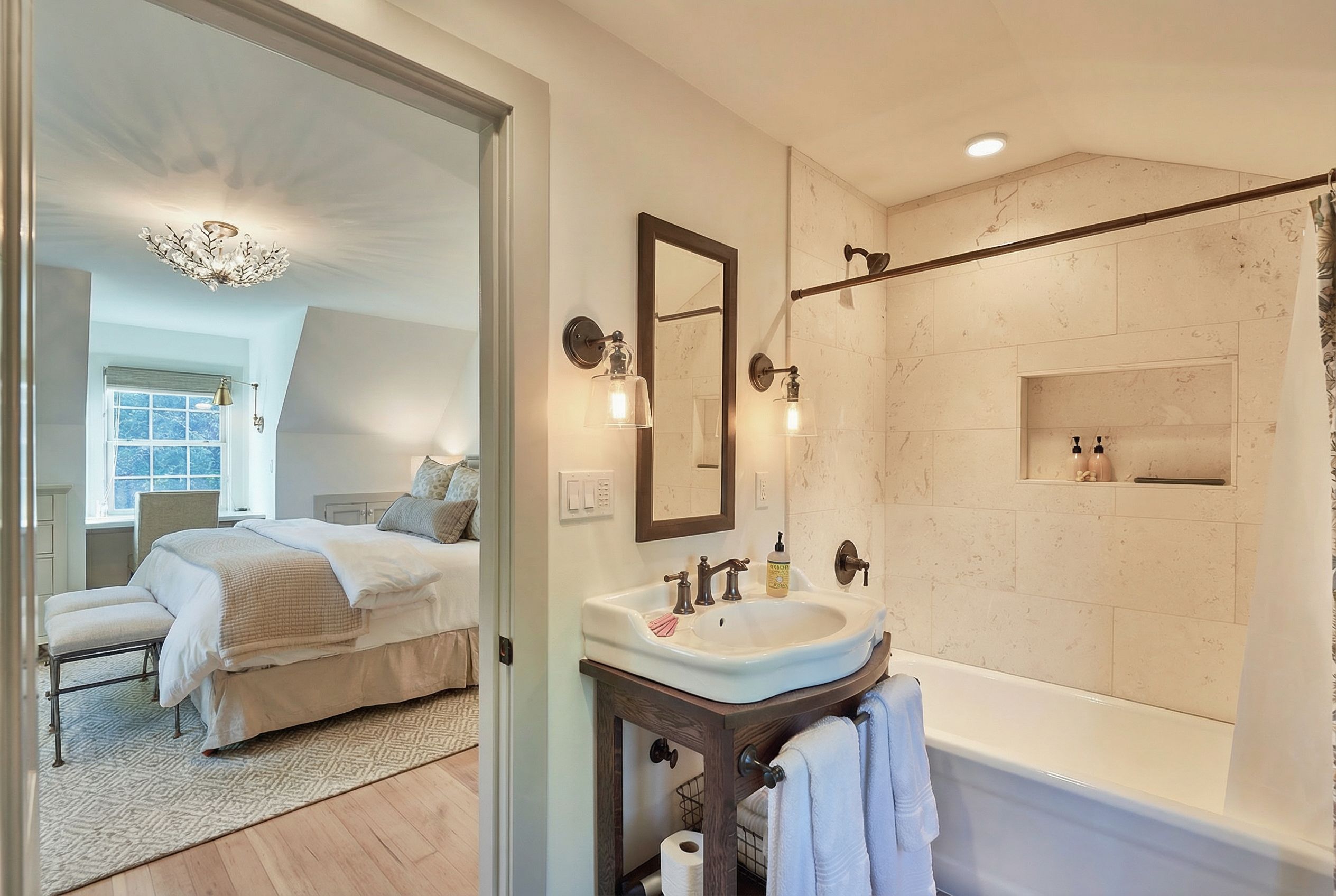 Luxury ensuite bathroom- Park House McMinnville