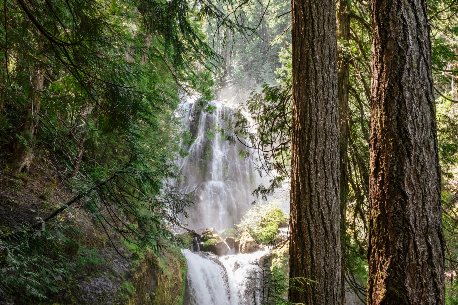 Hood River, Washington state, Falls Creek Falls